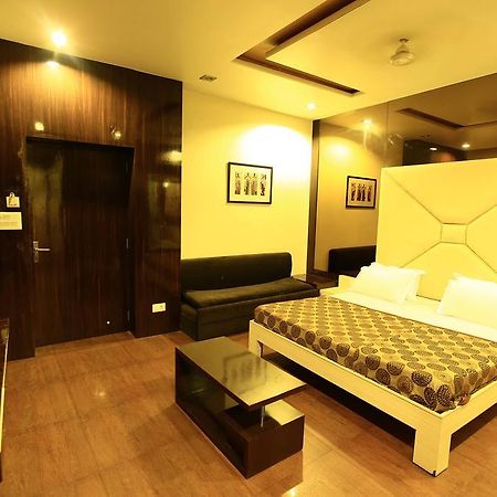 Hotel Harmony 阿杰梅尔 外观 照片