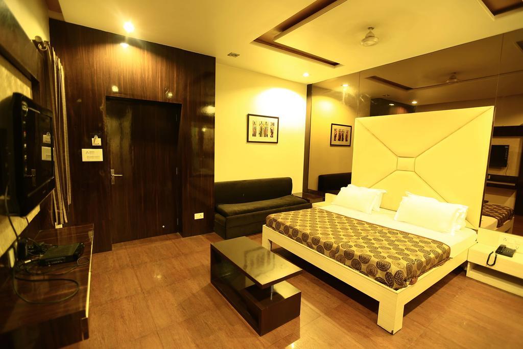 Hotel Harmony 阿杰梅尔 外观 照片